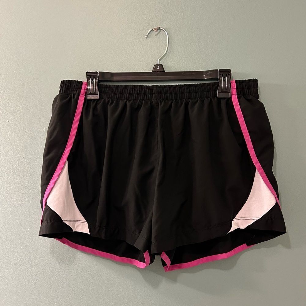 NWOT … NIKE “Size: XL” Performance Shorts